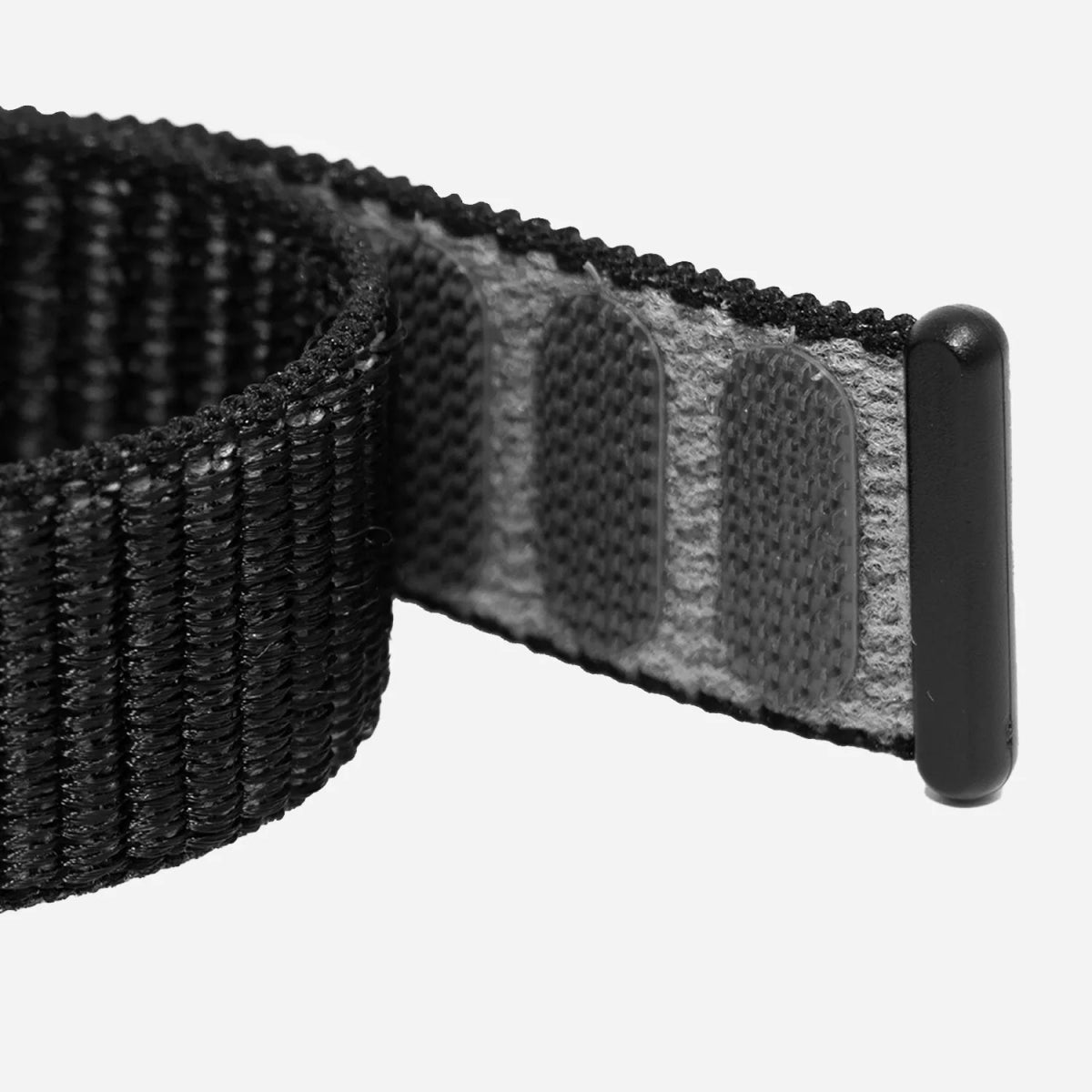 Wave 2 Black Comfort Band - Embr Labs